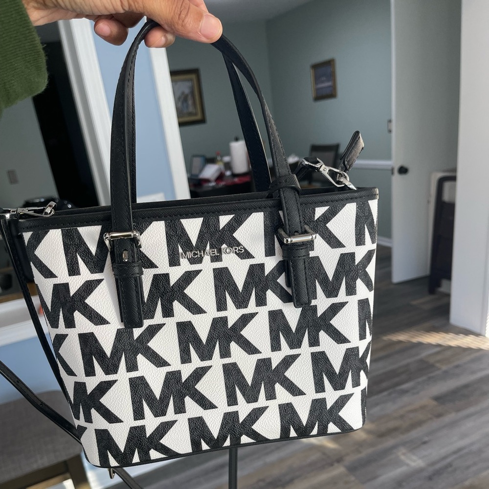 Brand new Michael Kors tote purse
